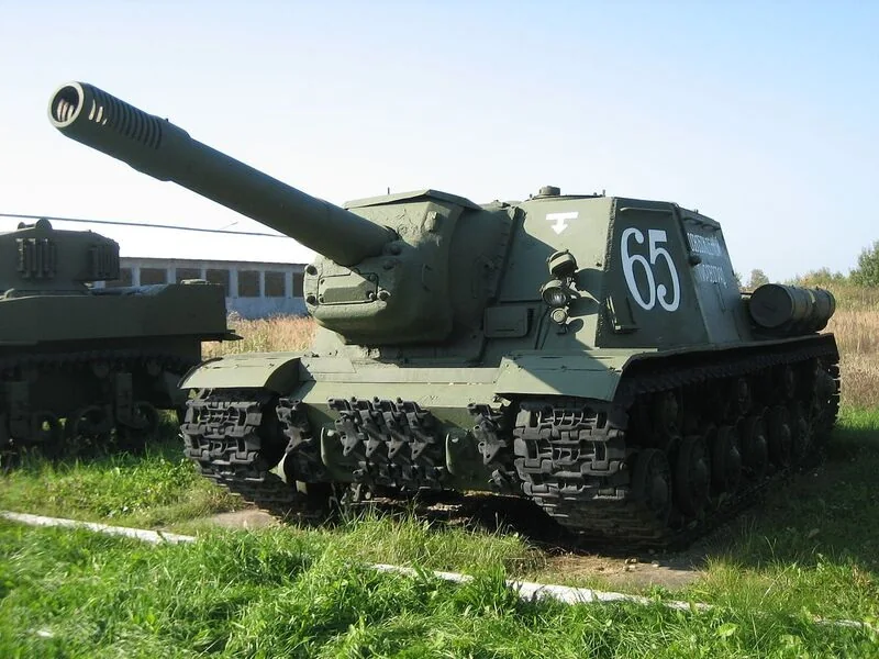 Vista 7 de SU-152