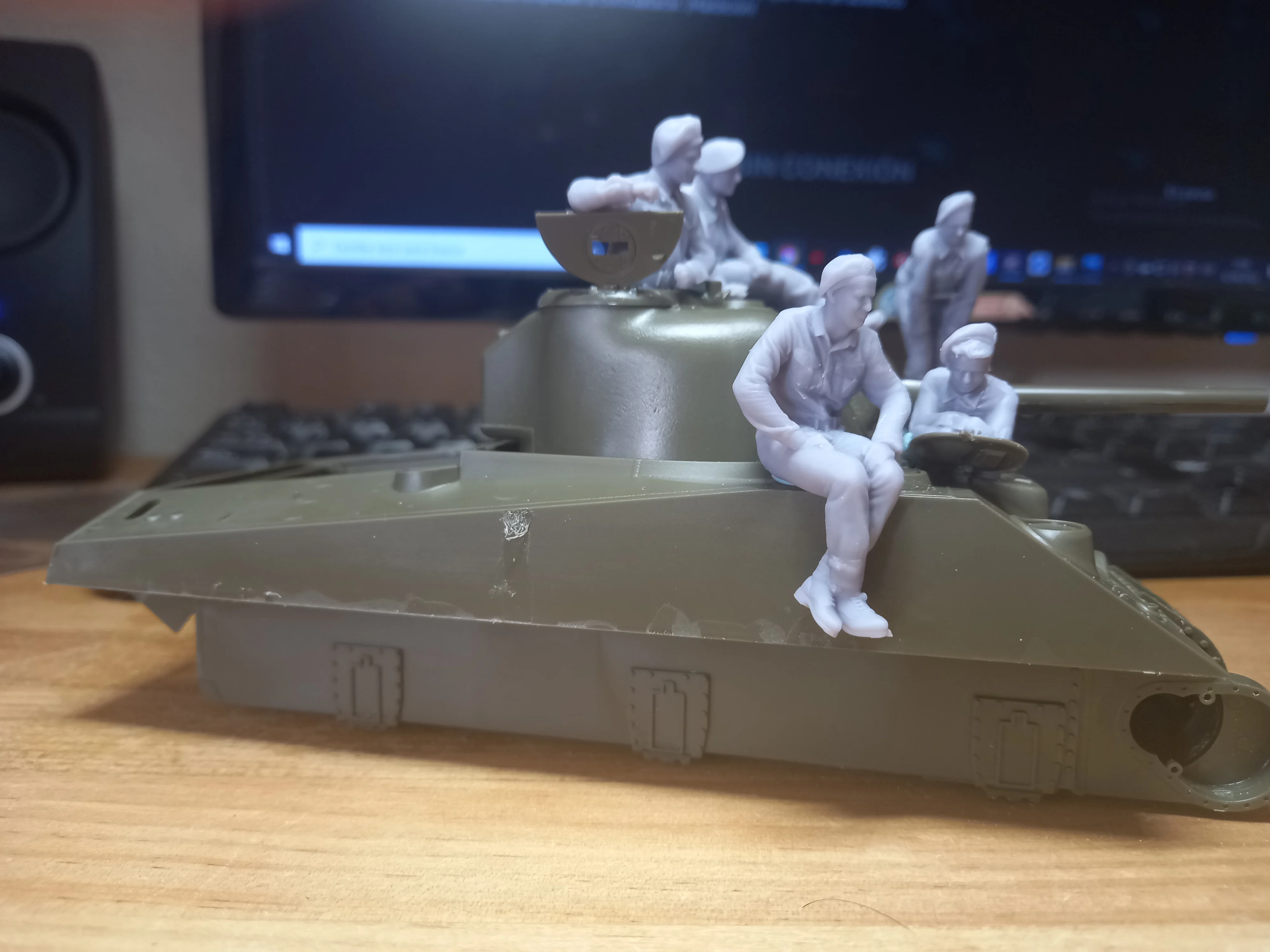 Vista 2 de Canadian Sherman Tank Crew